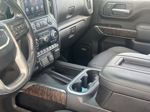 Used 2022 GMC Sierra 3500 Denali w/ Denali Ultimate Package AWD/4WD image 20