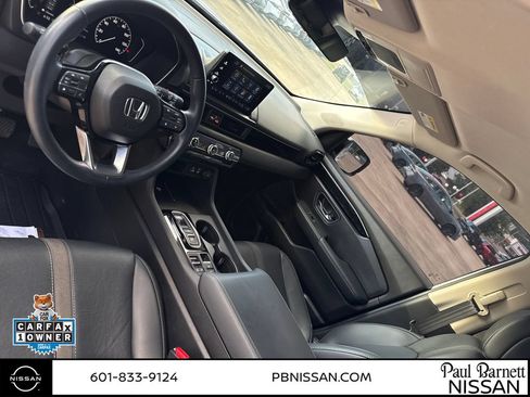 Used 2025 Honda Pilot EX-L image 18