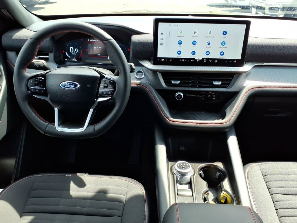 Used 2026 Ford Explorer ST-Line w/ ST-Line Street Pack AWD/4WD image 16