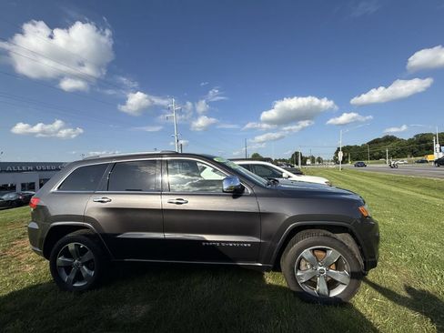 Used 2014 Jeep Grand Cherokee Overland w/ Advanced Technology Group AWD/4WD image 6