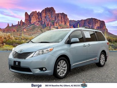 Used 2017 Toyota Sienna XLE w/ XLE Navigation Package
