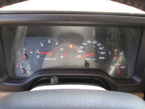 Used 2002 Jeep Wrangler SE AWD/4WD image 12