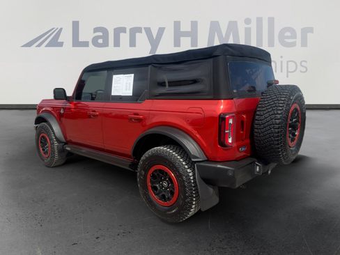 Used 2022 Ford Bronco Outer Banks w/ Sasquatch Package AWD/4WD image 3