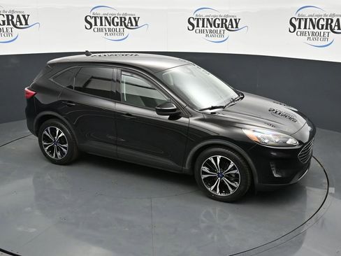 Used 2022 Ford Escape SE w/ SE Sport Appearance Package FWD image 18