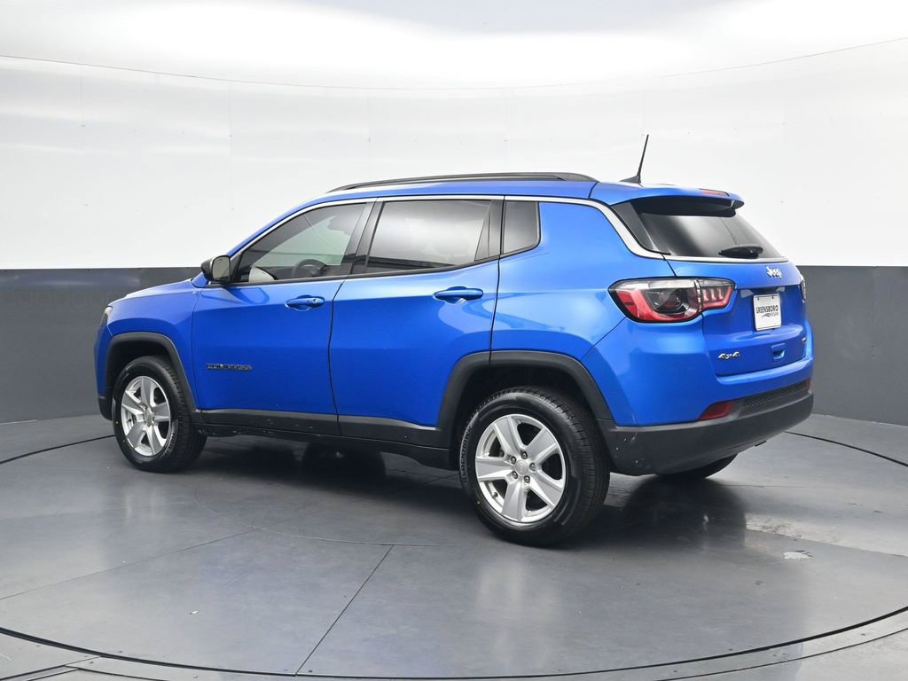 Used 2022 Jeep Compass Latitude w/ Convenience Group AWD/4WD image 10
