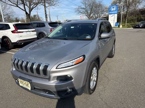 Used 2015 Jeep Cherokee Limited image 5
