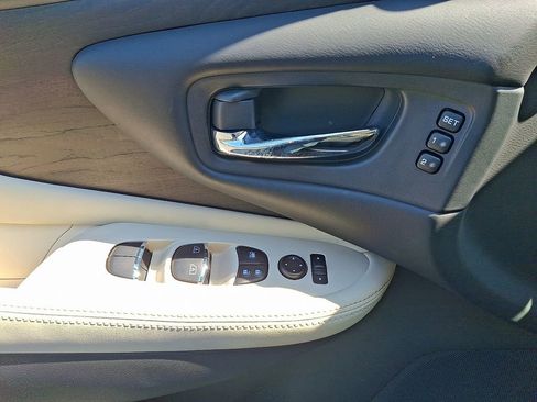 Used 2022 Nissan Murano Platinum w/ Cargo Package AWD/4WD image 13
