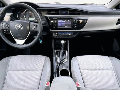 Used 2014 Toyota Corolla LE image 16