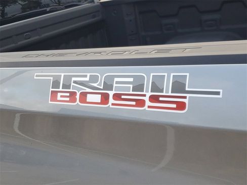 New 2026 Chevrolet Silverado 1500 Custom Trail Boss w/ LPO, Dark Essentials Package image 6