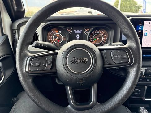 Used 2024 Jeep Wrangler Sport AWD/4WD image 21