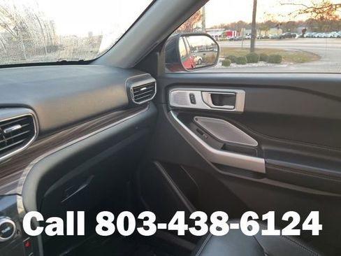 Used 2023 Ford Explorer Limited w/ Limited Technology Package RWD image 29
