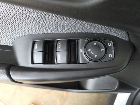 Used 2025 Chevrolet TrailBlazer LT AWD/4WD image 14