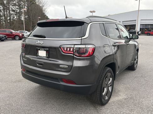 Used 2022 Jeep Compass Latitude w/ Sun and Sound Group image 6