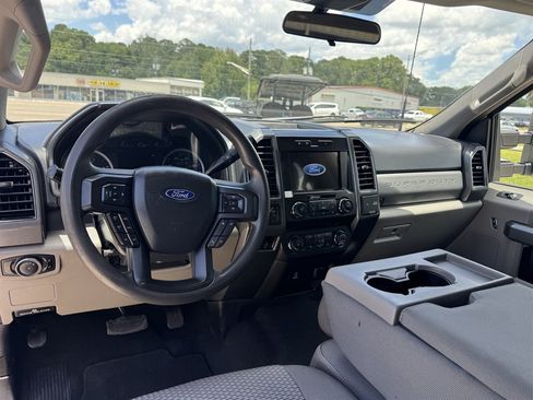 Used 2022 Ford F350 XLT AWD/4WD image 11