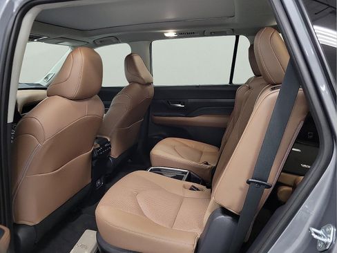 Certified 2026 Toyota Grand Highlander AWD image 8