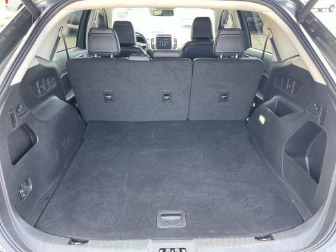 Used 2024 Ford Edge SEL w/ Convenience Package image 12