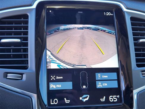 Used 2020 Volvo XC90 T5 Momentum w/ Protection Package Premier image 25