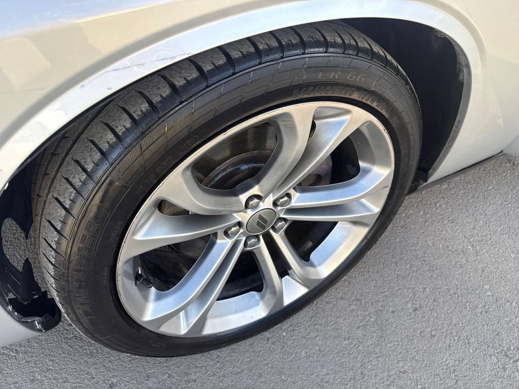 Used 2020 Dodge Challenger R/T RWD image 13