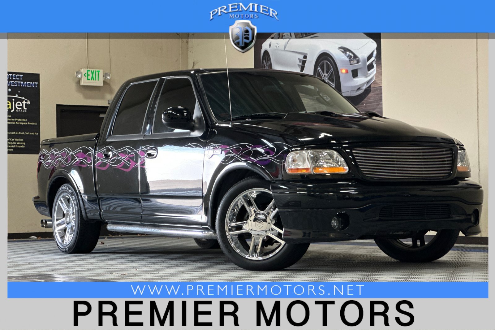 Used 2002 Ford F150 Harley-Davidson RWD image 1