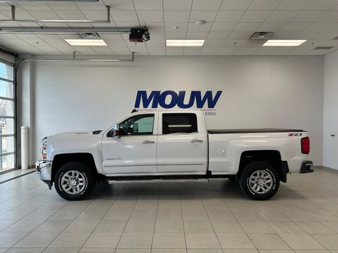 Used 2018 Chevrolet Silverado 2500 LTZ w/ Duramax Plus Package AWD/4WD image 1