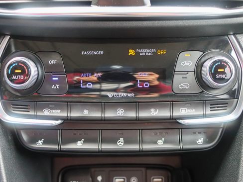 Used 2020 Hyundai Santa Fe Limited FWD image 41