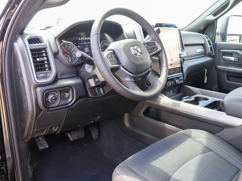 New 2026 RAM 2500 Big Horn AWD/4WD image 3