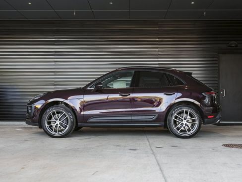 New 2026 Porsche Macan AWD/4WD image 2