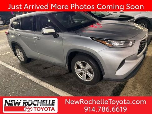 Used 2020 Toyota Highlander L image 1