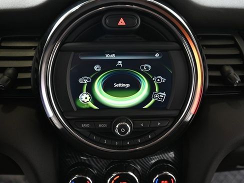 Used 2018 MINI Cooper S image 5