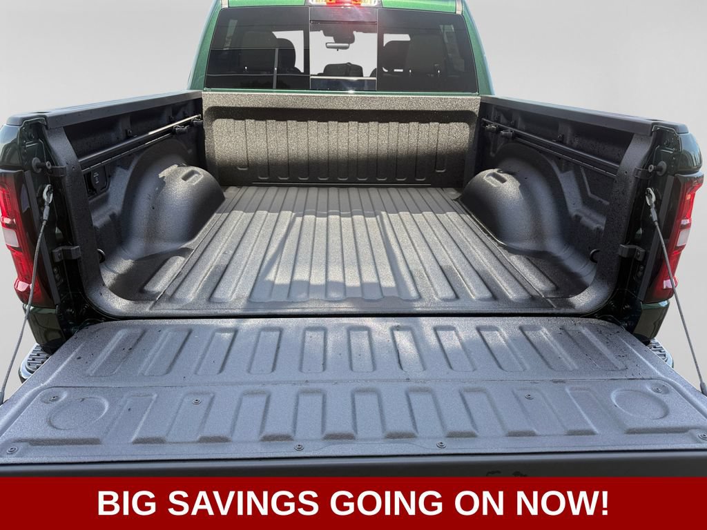 New 2026 RAM 1500 Express AWD/4WD image 40