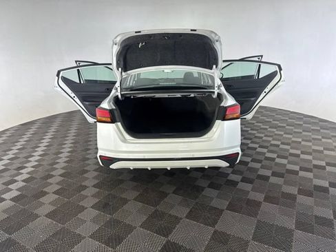 Used 2025 Nissan Altima 2.5 SV FWD image 19