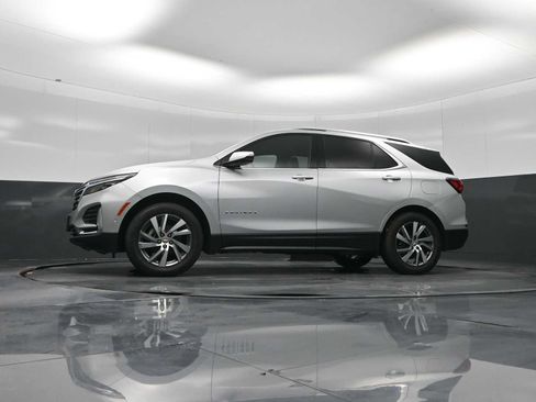 Used 2022 Chevrolet Equinox Premier image 30