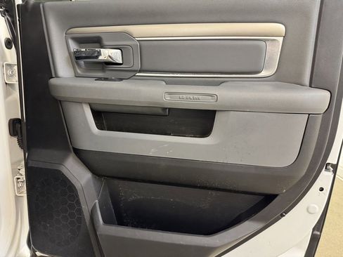 Used 2016 RAM 2500 Big Horn image 25