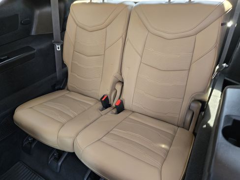 Used 2022 Cadillac XT6 Premium Luxury w/ Platinum Package FWD image 30