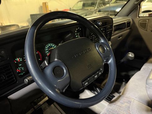 Used 1997 Dodge Ram 3500 Truck 4x4 Club Cab image 29