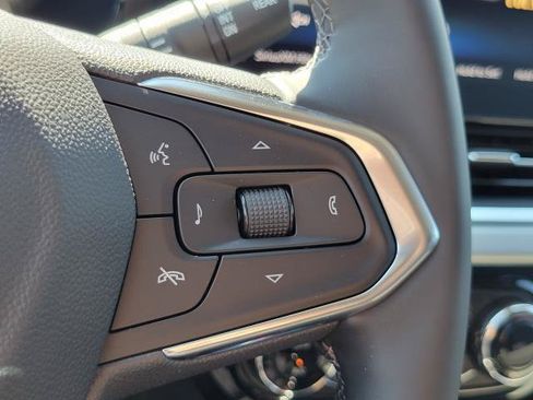 New 2026 Chevrolet Trax LT w/ Midnight Edition FWD image 16