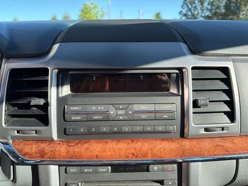 Used 2010 Lincoln MKZ FWD image 14