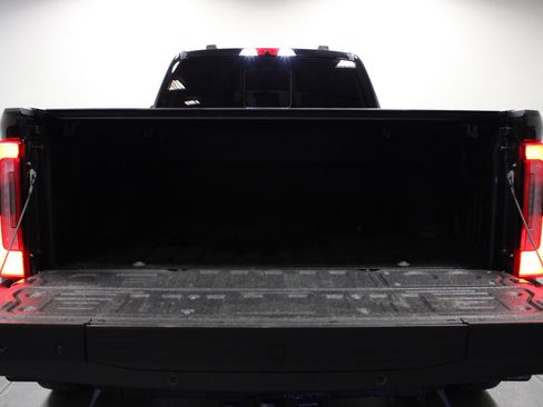 Used 2023 Ford F450 Limited w/ FX4 Off-Road Package image 14