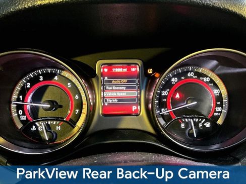 Used 2015 Dodge Journey Crossroad w/ Flexible Seating Group image 16