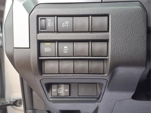 Certified 2025 Toyota Tacoma SR5 image 16