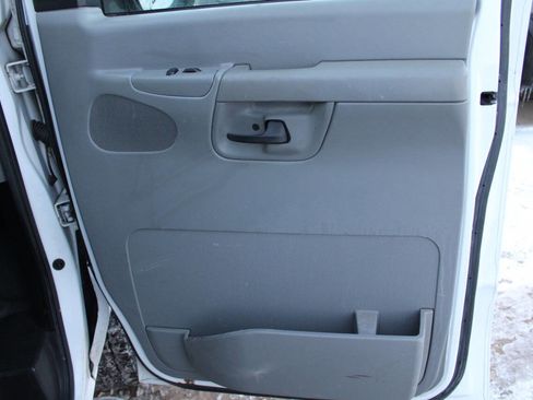 Used 2007 Ford E-250 and Econoline 250 image 7