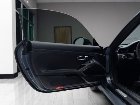 Used 2018 Porsche 911 GT3 image 27