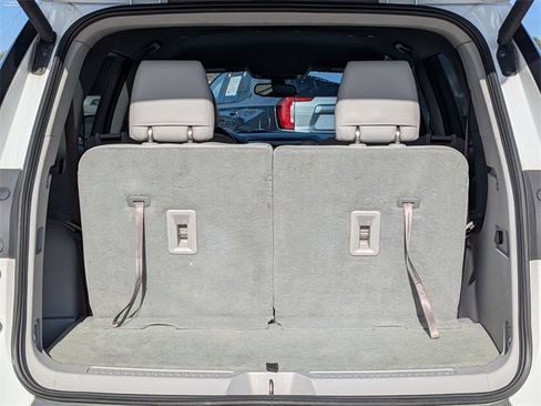 Used 2017 GMC Acadia SLT image 12