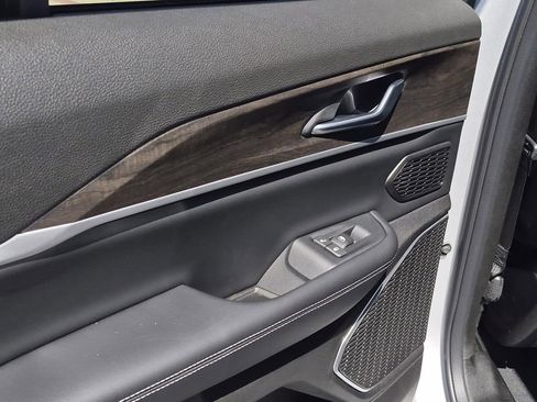 New 2026 Jeep Grand Cherokee Limited RWD image 35