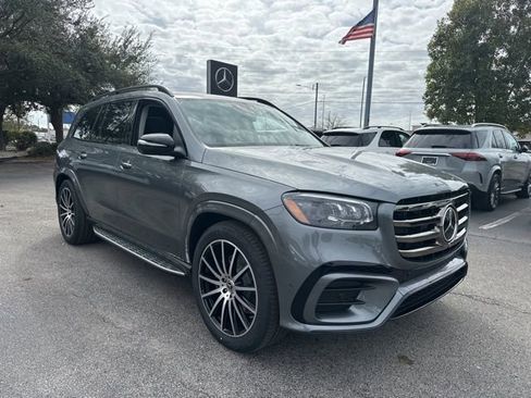 New 2026 Mercedes-Benz GLS 450 4MATIC image 38
