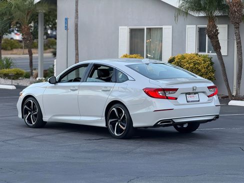 Used 2020 Honda Accord Sport image 5