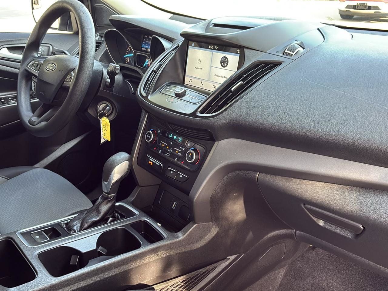 Used 2018 Ford Escape SE w/ SE Sync 3 Package FWD image 34
