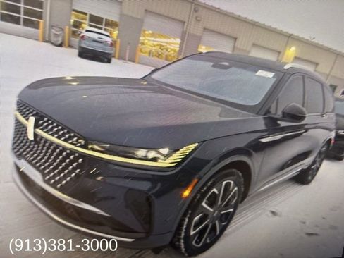 Used 2024 Lincoln Nautilus Reserve w/ Equipment Group 203A image 1