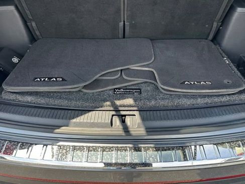 Certified 2023 Volkswagen Atlas SE AWD/4WD image 17