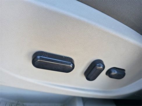 Used 2014 Ford Escape SE image 13